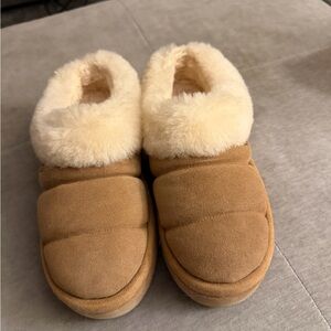 UGG Tan Sole Footwear